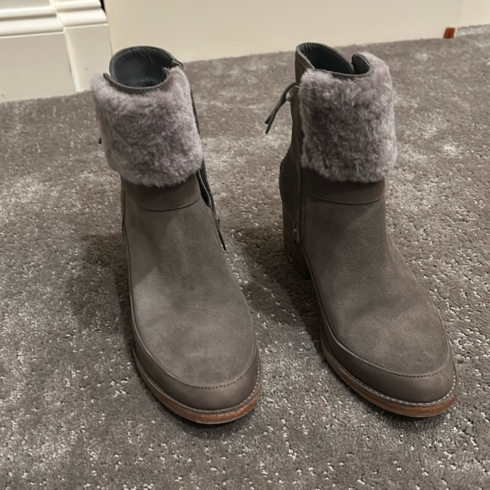 Warn once Ugg booties